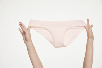 Seamless no-show underwear with no visible panty lines