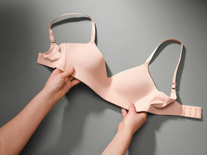 Does not wearing a bra cause sagging?