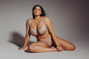 How do I choose a bra for heavy breasts?