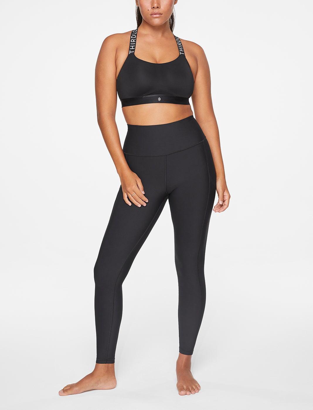 Plus-Size Legging Ad Uses Small Model In One Pant Leg