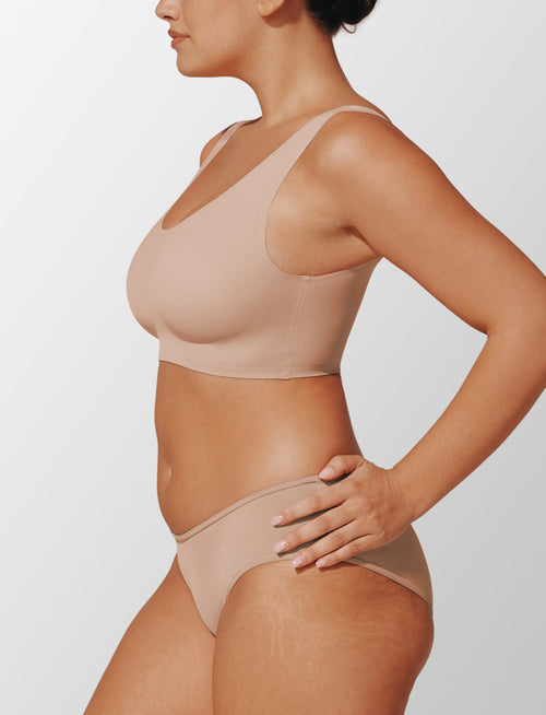 24/7® Classic Smoothing Scoop Wireless Bra