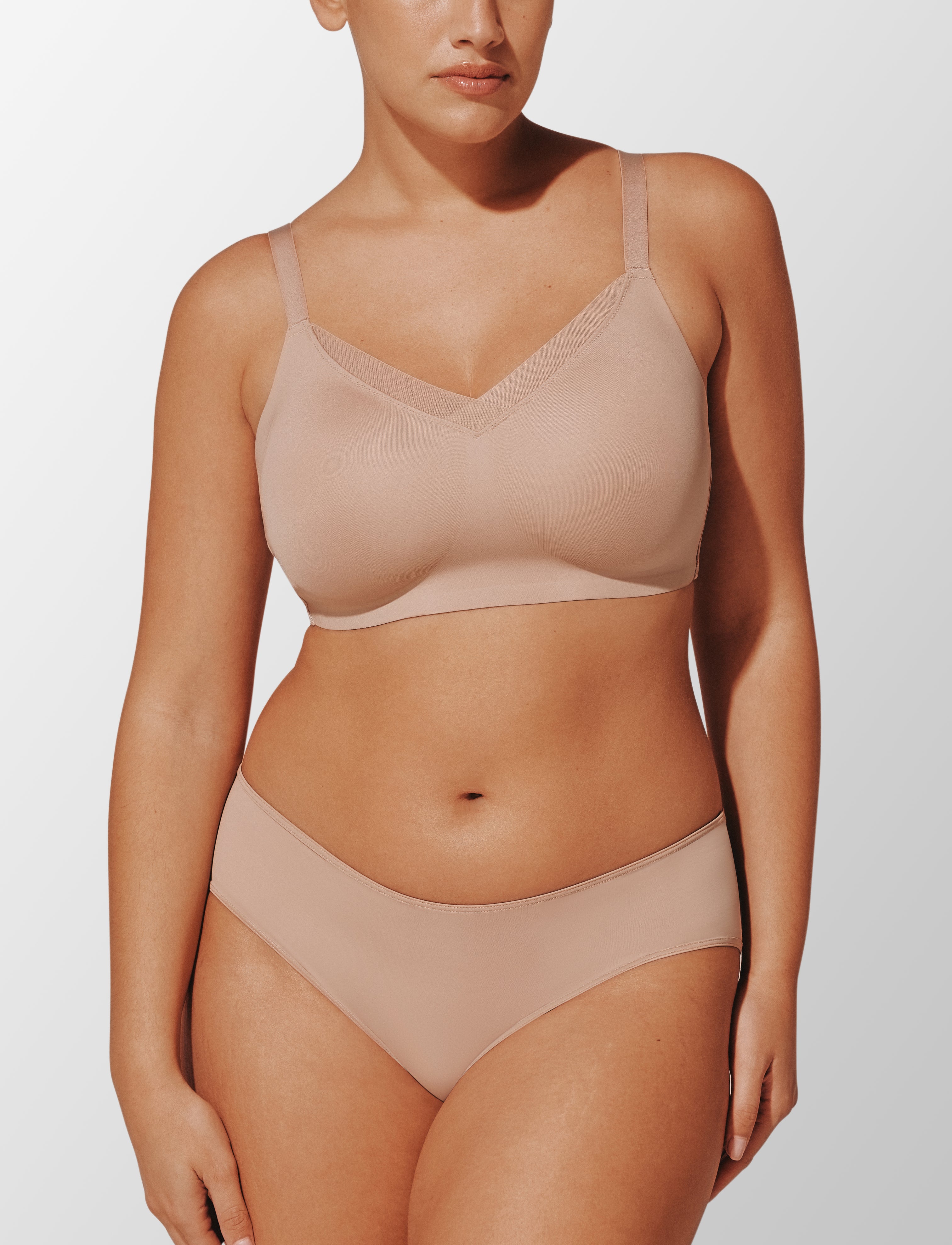 What Bra Should You Wear With A Halter Top? - Top Bra Styles For Halter  Tops | ThirdLove  Thirdlove