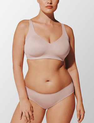 ComfortStretch Smoothing Wireless Bra