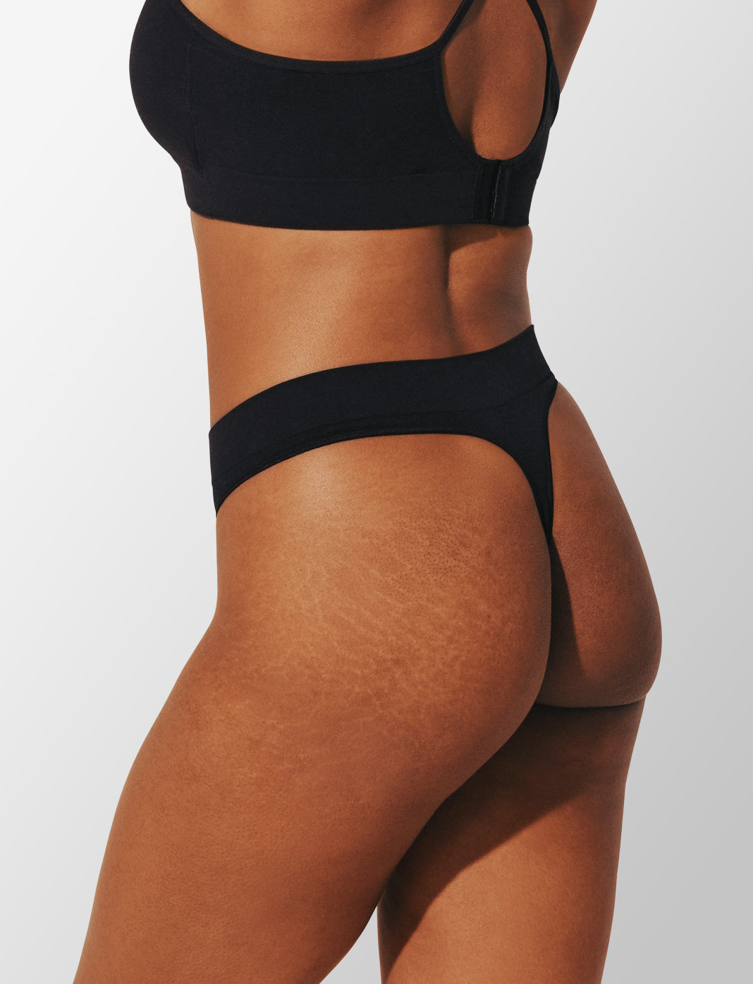Seamless Cloud Cotton Thong - Black - Nylon/spandex - ThirdLove,modelAAA
