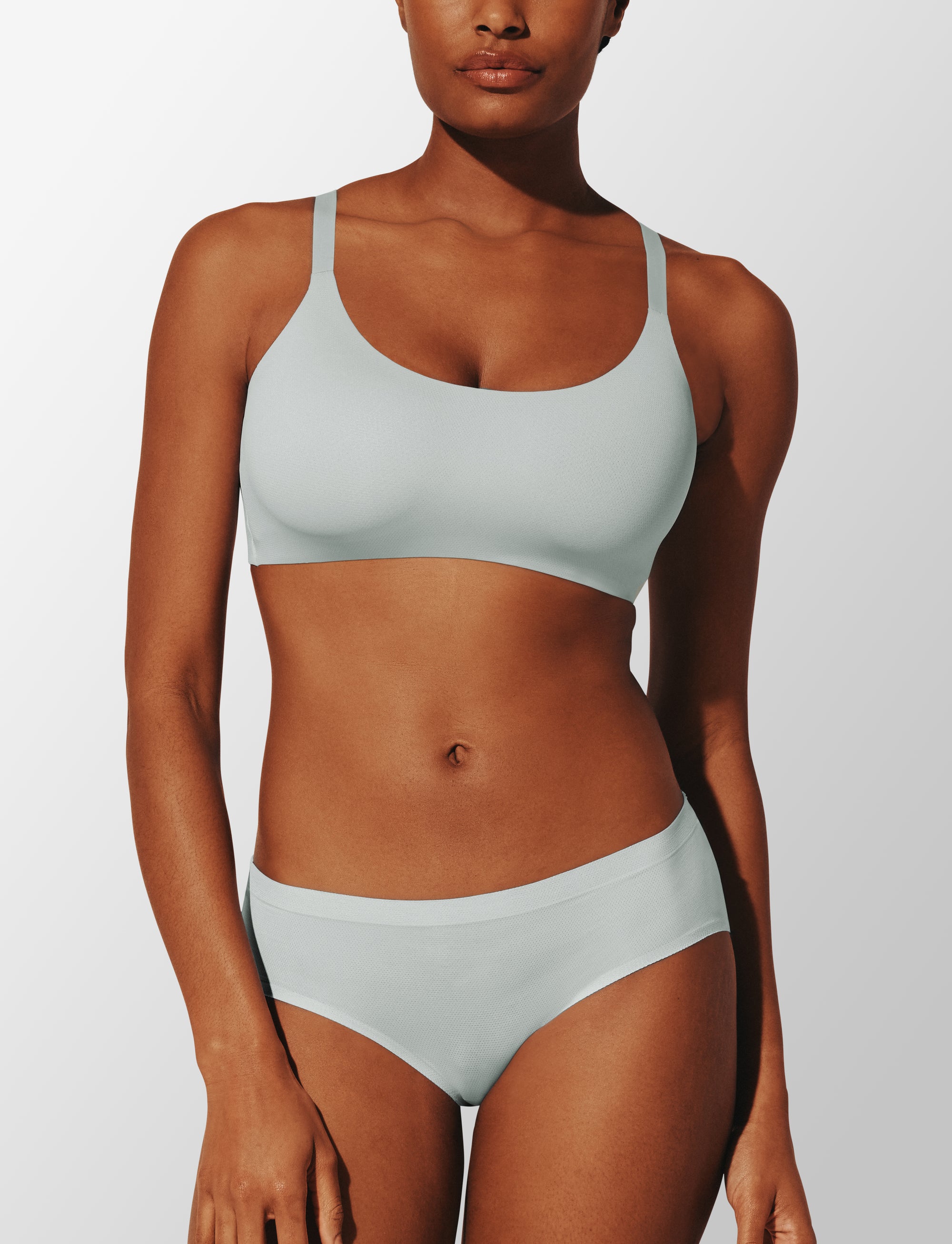 Thermoregulating TempSync™ Wireless Bra, Air - Thirdlove - 83% 37.5® nylon/12% spandex/5% nylon,modelAAA