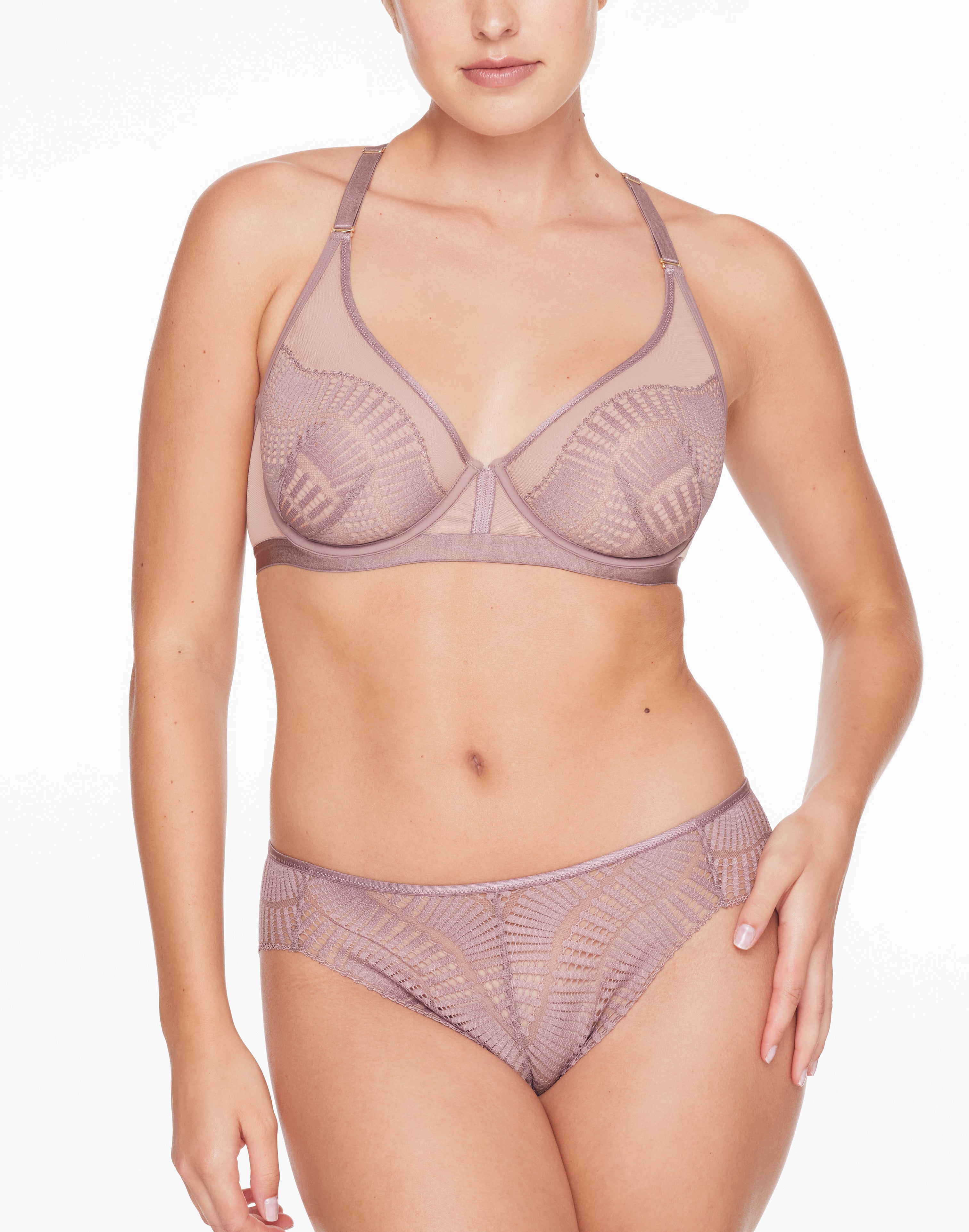 What Bra Should You Wear With A Halter Top? - Top Bra Styles For Halter  Tops | ThirdLove  Thirdlove