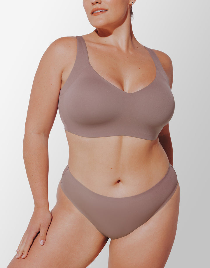 ComfortStretch Smoothing Wireless Bra