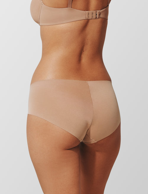 Zero Edge™  No-Show Hipster